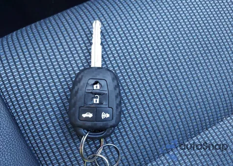 2016 Toyota Corolla S Plus z USA, uszkodzony, nr VIN 2T1BURHE4GC593136